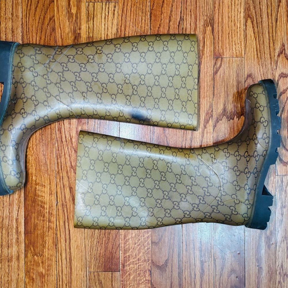 Gucci Olive and Black Monogram Boots